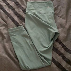 Lululemon wunder train